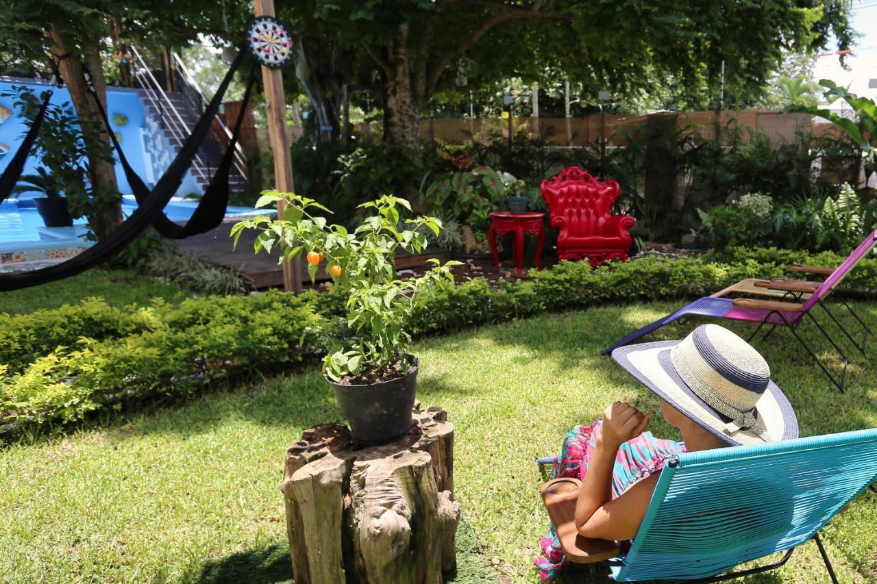 Hotel Casa Chukum Bacalar Exteriér fotografie A backyard in the United States